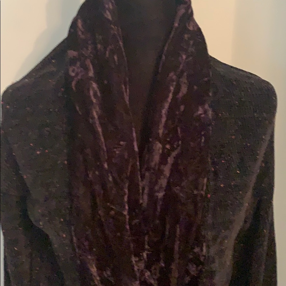 Sweater - Picture 3 of 3